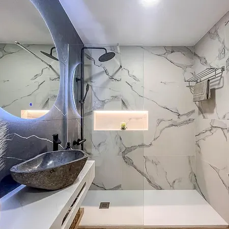 Apartment El Bunker Luxury En Con Vista Al Mar Playa Del Hombre